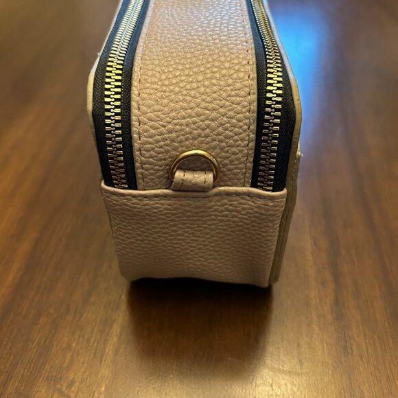 NWT Kedzie Vegan Leather Crossbody Bag Tan Small Removable Straps Zip Closure - Picture 10 of 16